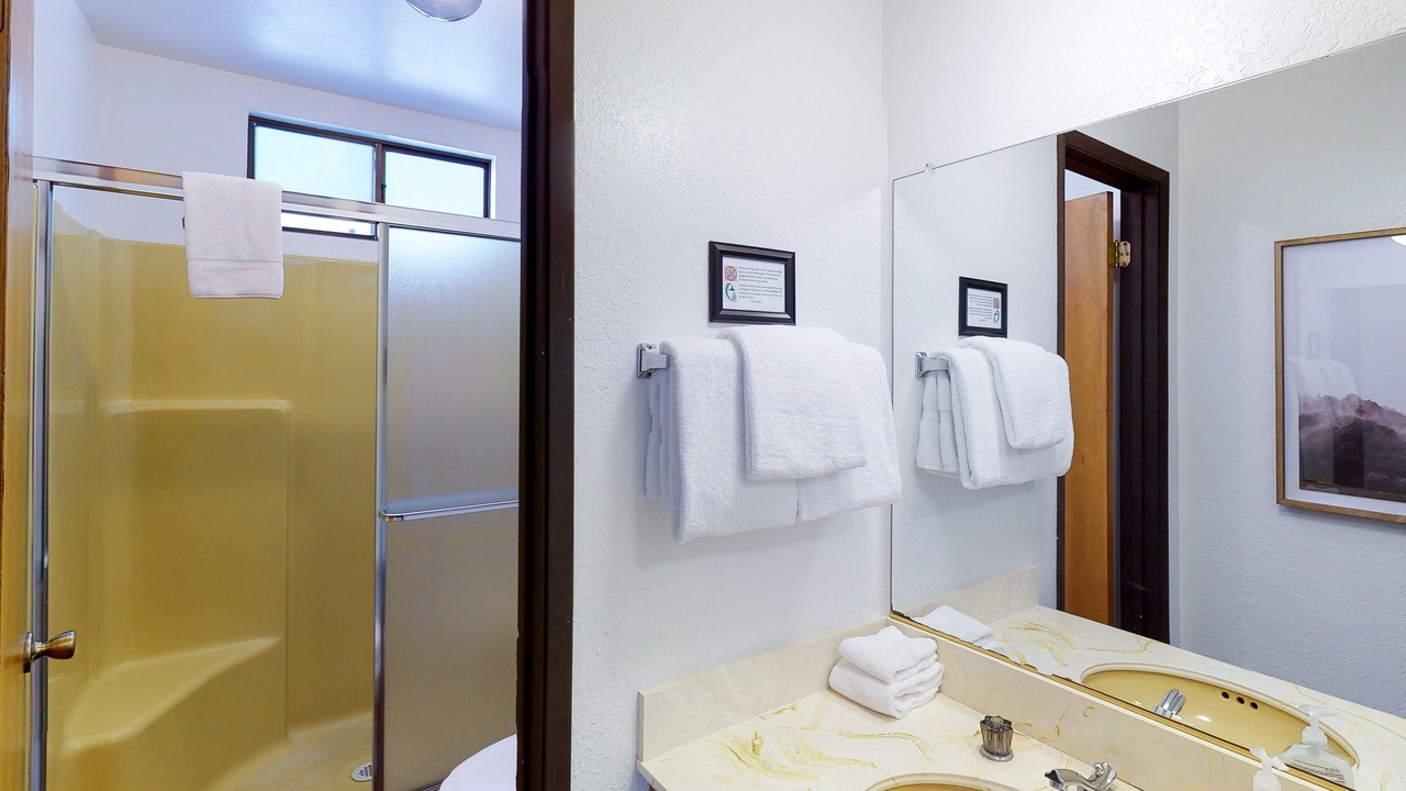 Photo of Bathroom in Fish Camp