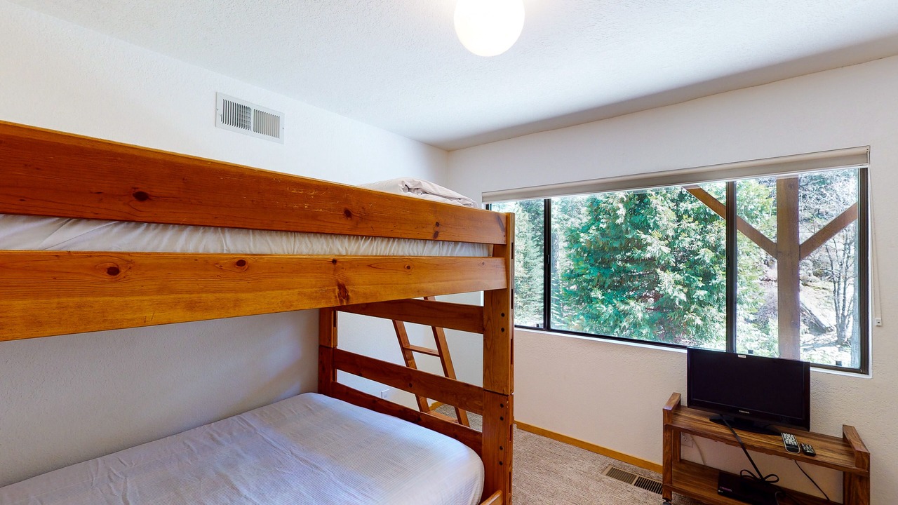 Photo of Bedroom in Fish Camp