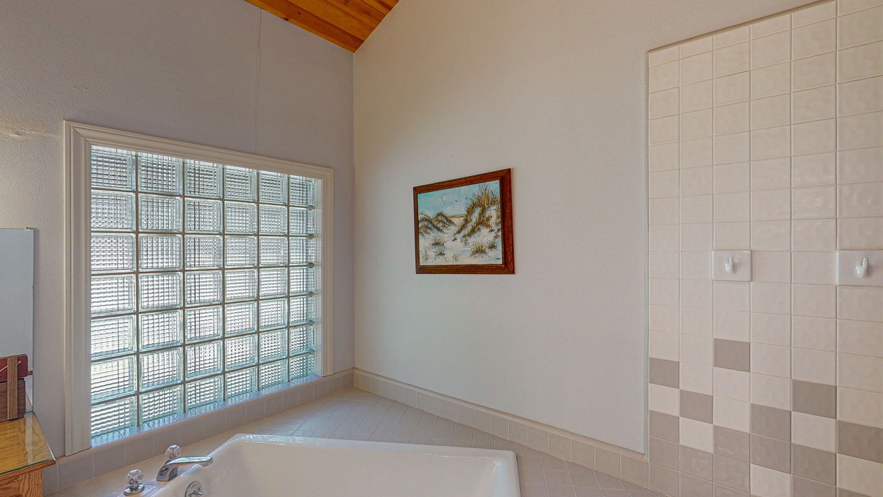 Photo of Bathroom in Ahwahnee