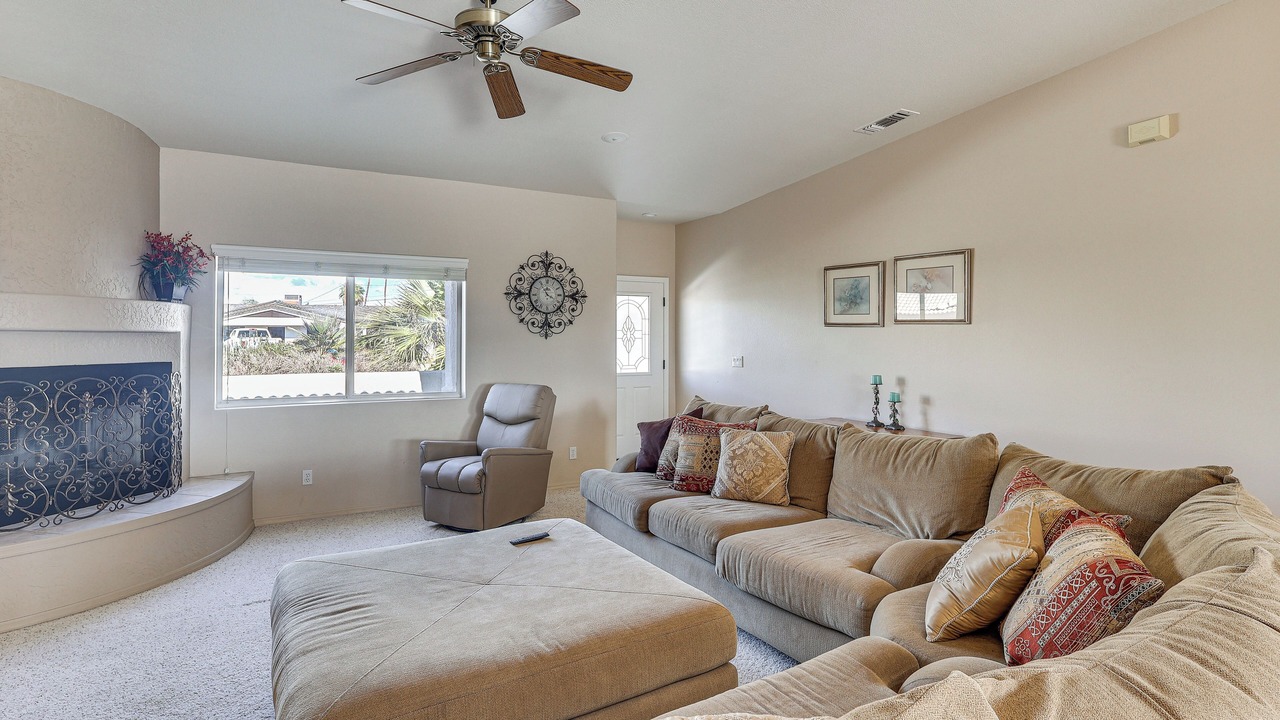 Photo of Livingroom in Lake Havasu City