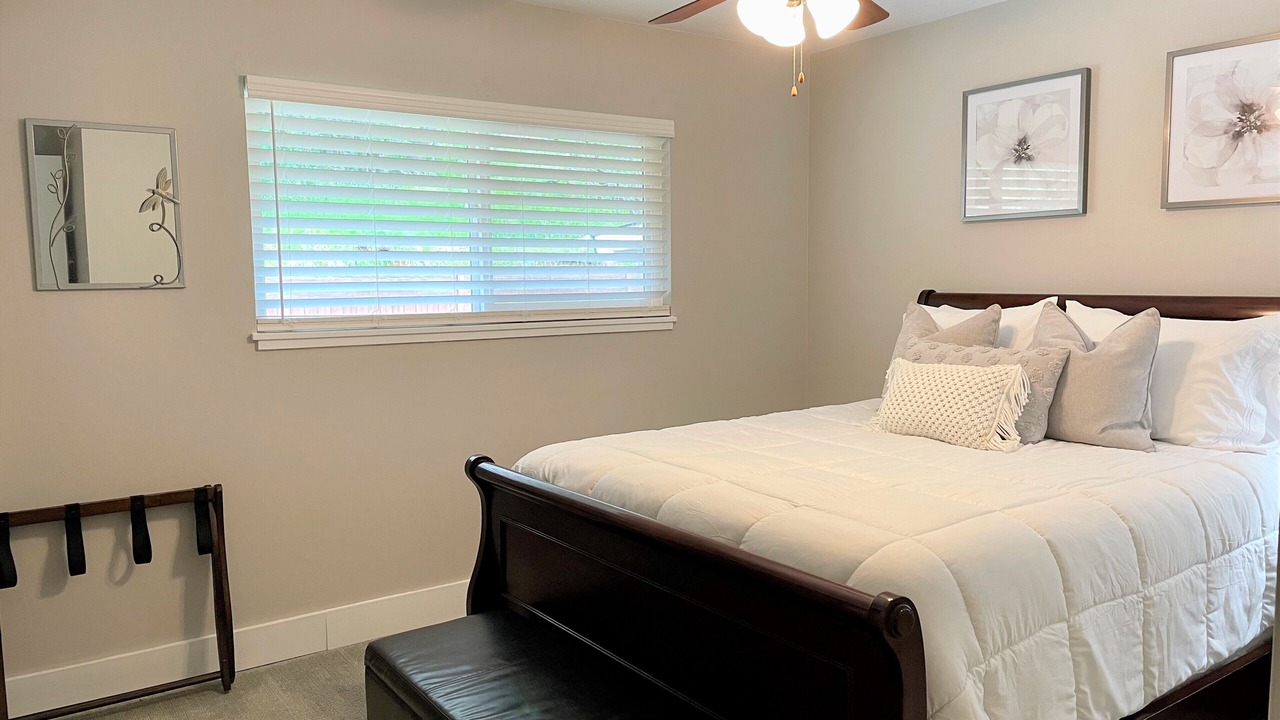 Photo of Bedroom in Yosemite Forks