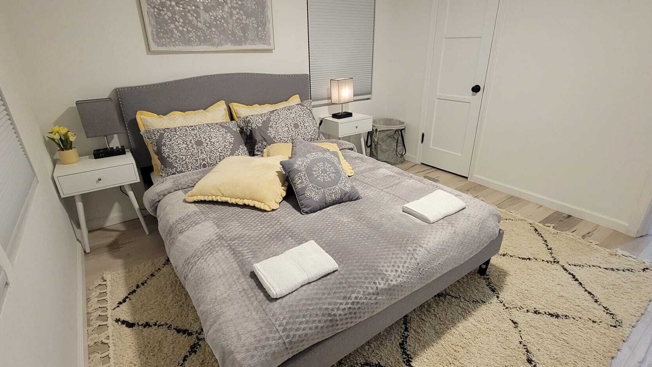 Photo of Bedroom in Reseda