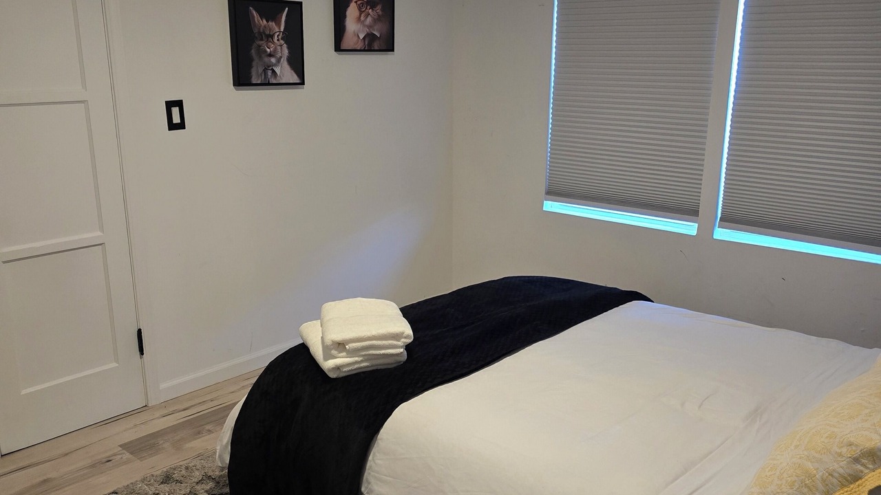 Photo of Bedroom in Reseda