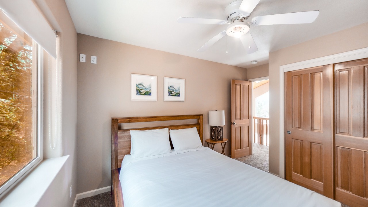 Photo of Bedroom in Bass Lake