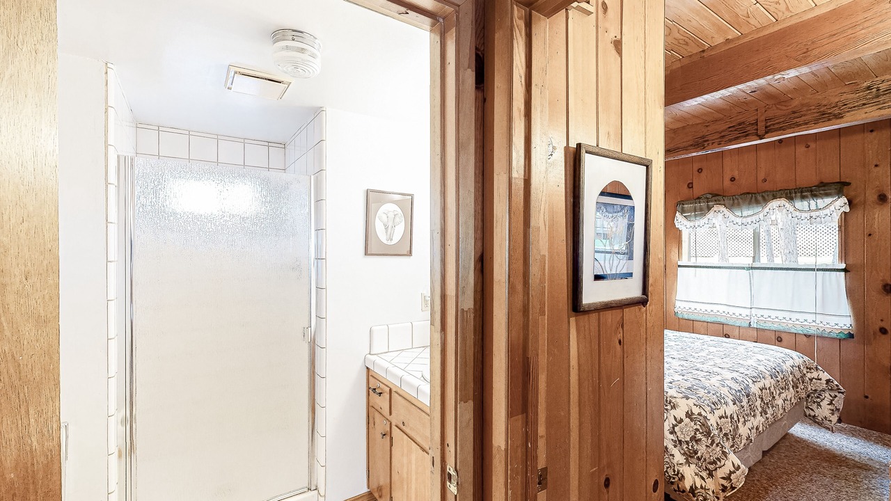 Photo of Bedroom in Bass Lake