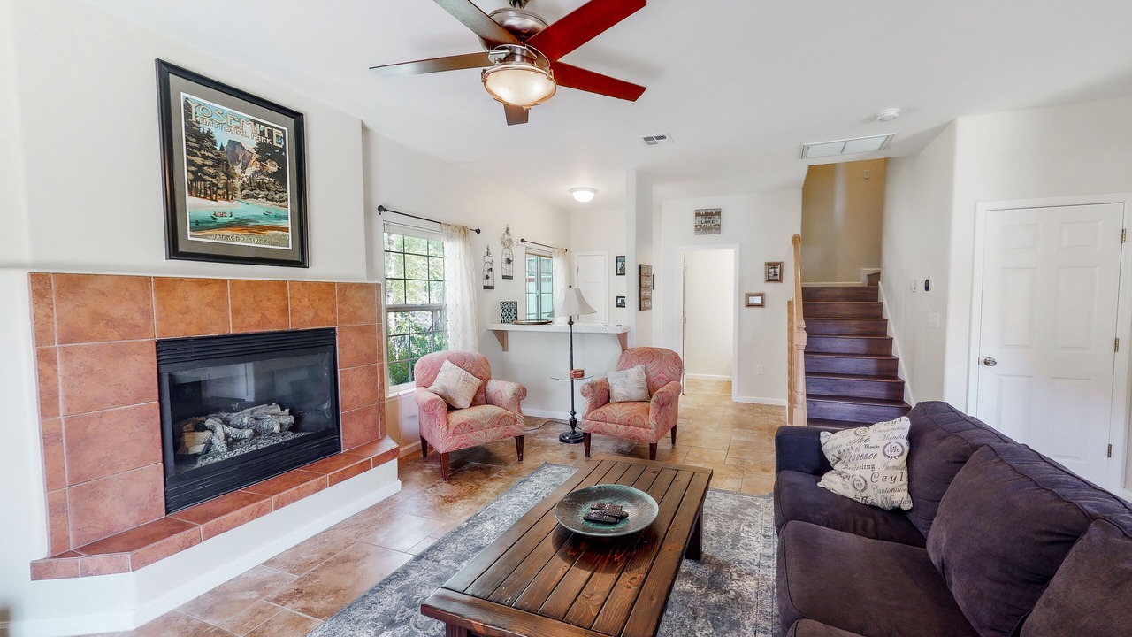 Photo of Livingroom in Bass Lake