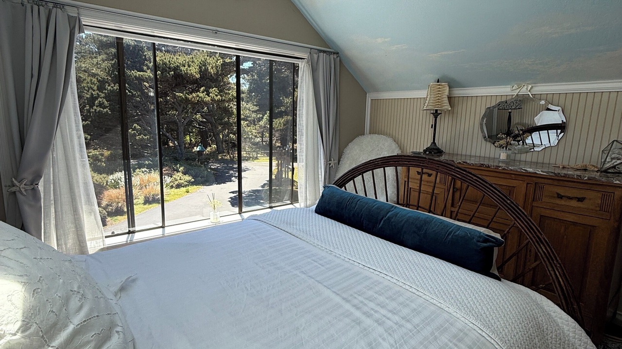 Photo of Bedroom in Fort Bragg