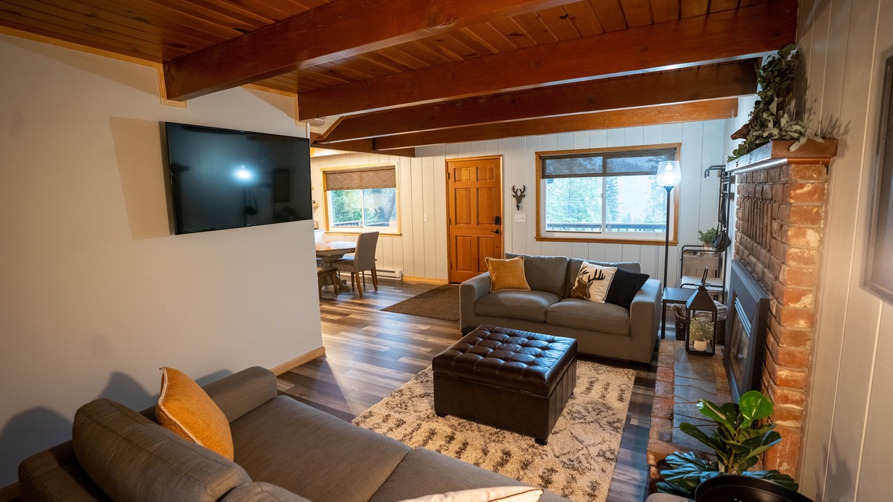 Photo of Livingroom in Mi-Wuk Village