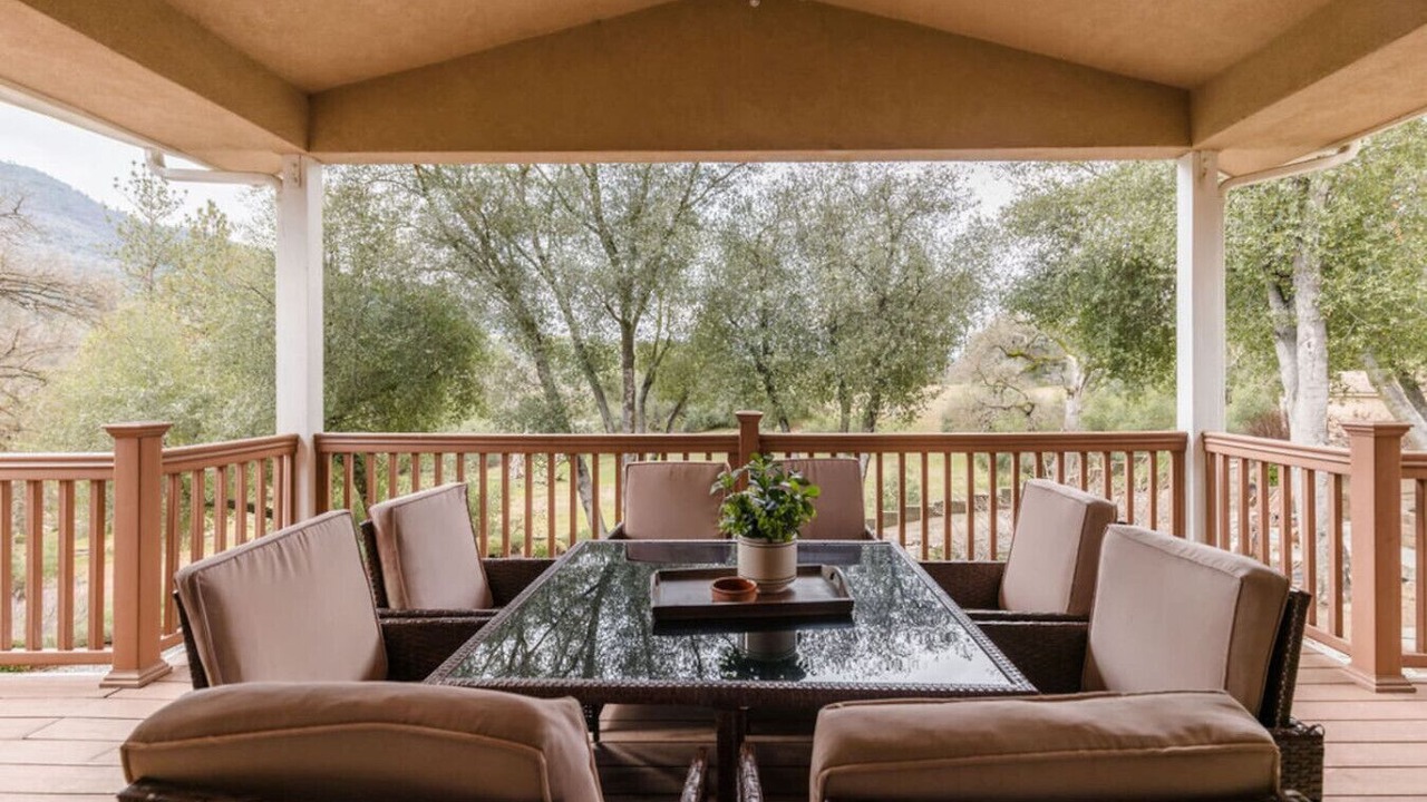 Photo of Outdoor in Oakhurst
