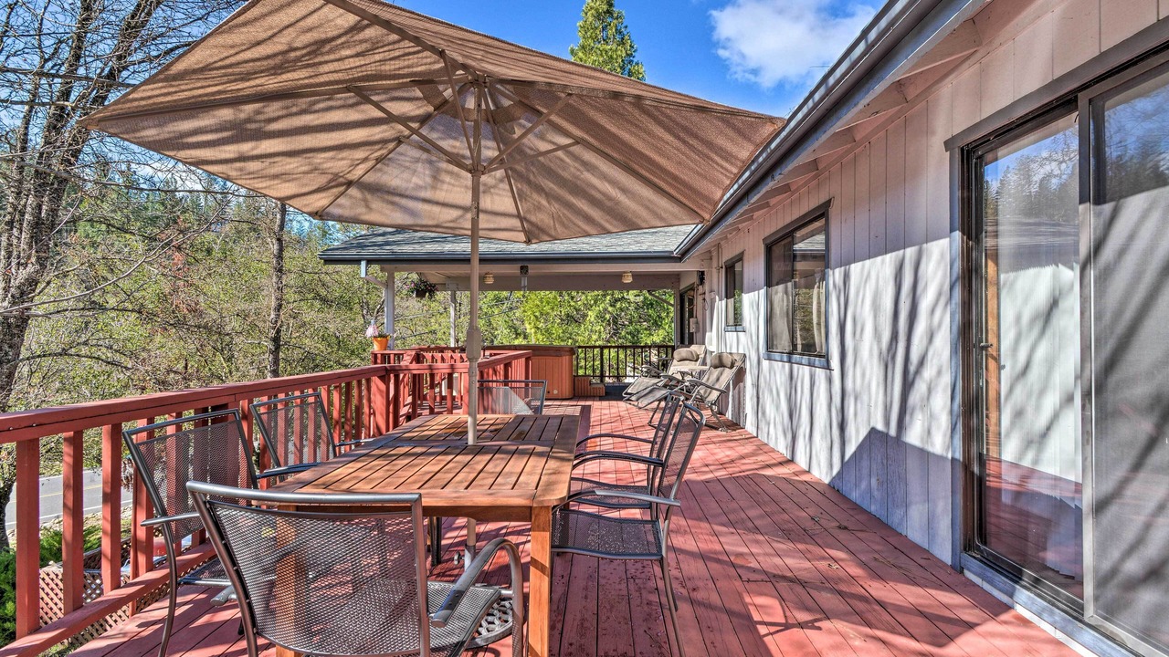 Photo of Outdoor in Groveland