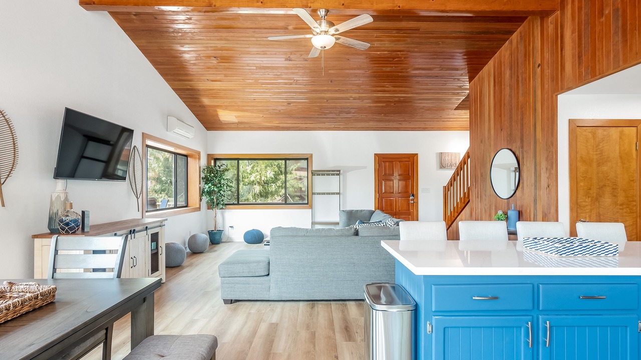 Photo of Livingroom in Bass Lake