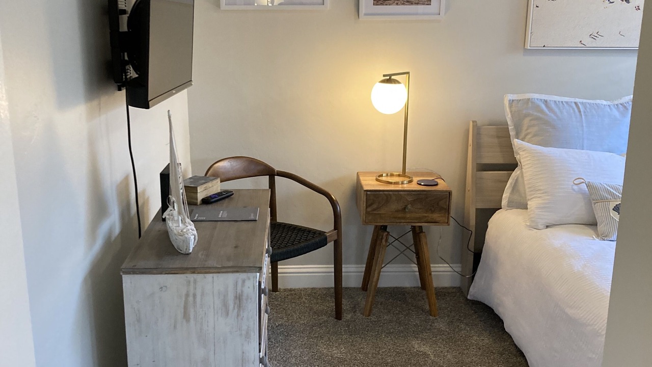 Photo of Bedroom in Oleander - Sunset