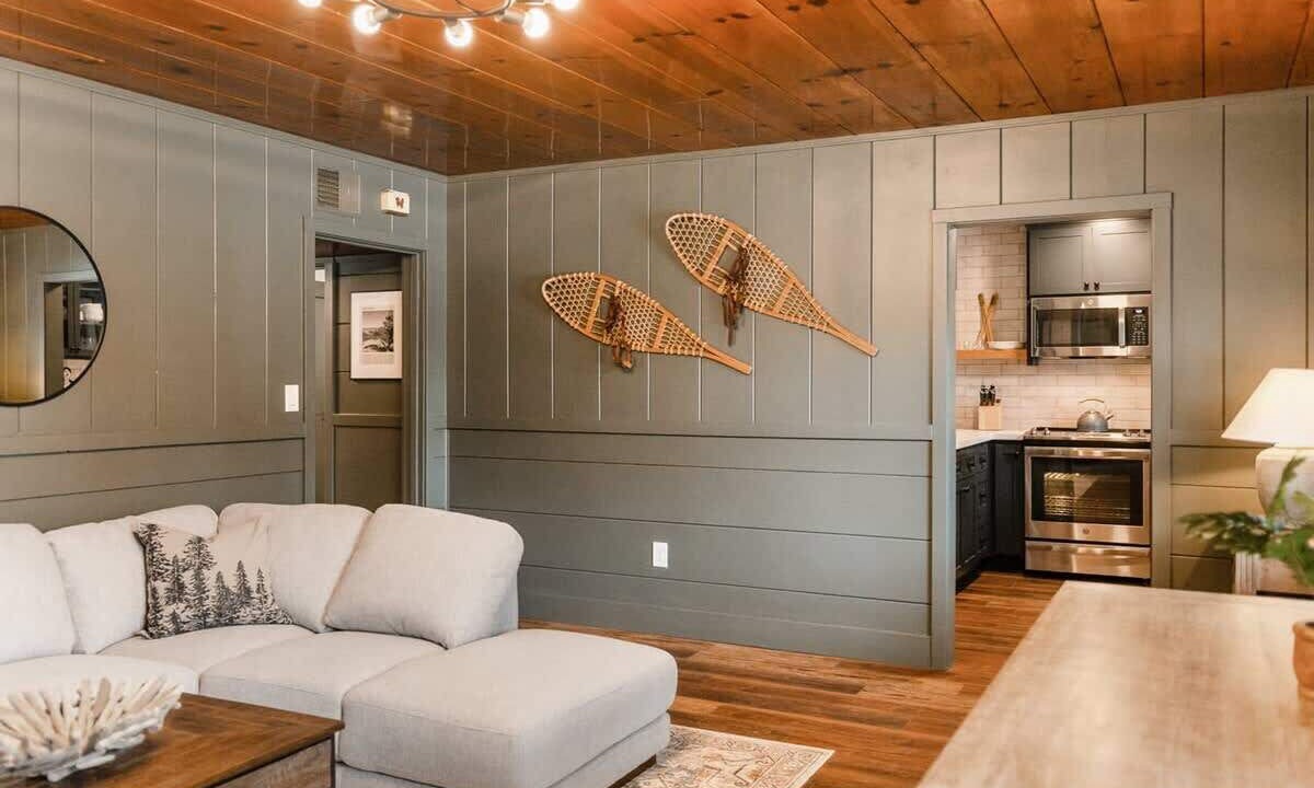 Photo of Livingroom in Tahoe Valley