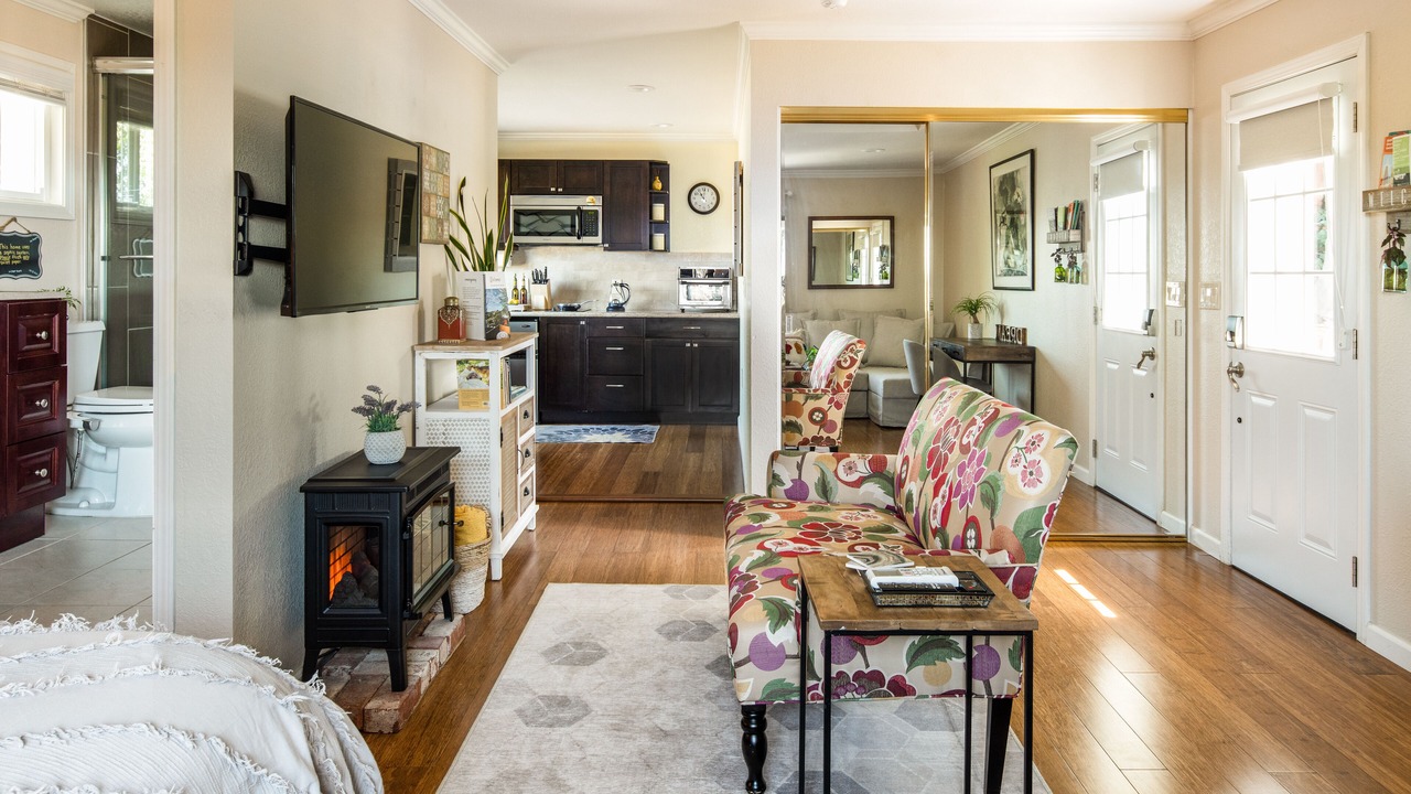 Photo of Livingroom in Castro Valley