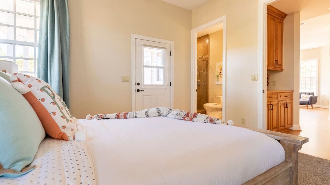 Photo of Bedroom in Coarsegold