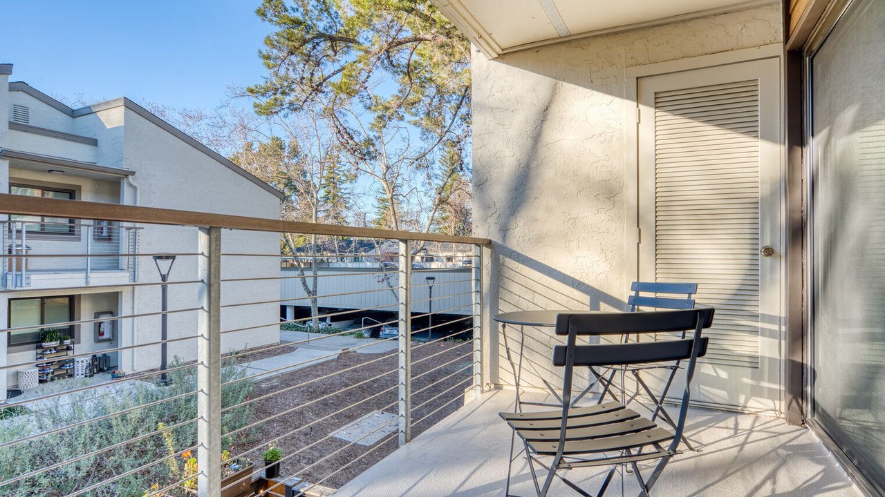 Photo of Outdoor in Sharon Heights