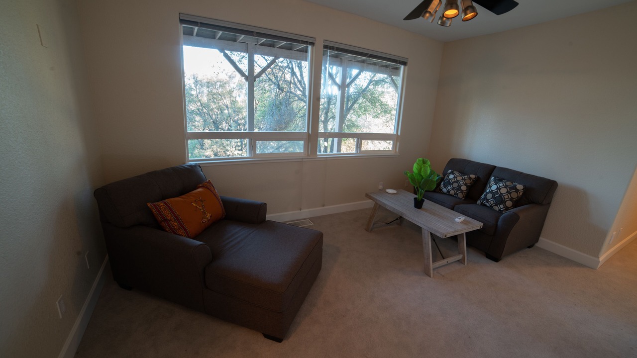 Photo of Livingroom in Groveland