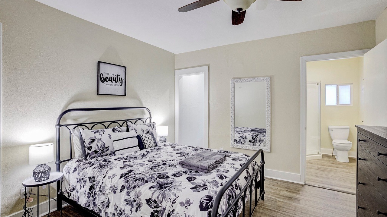 Photo of Bedroom in Lodi