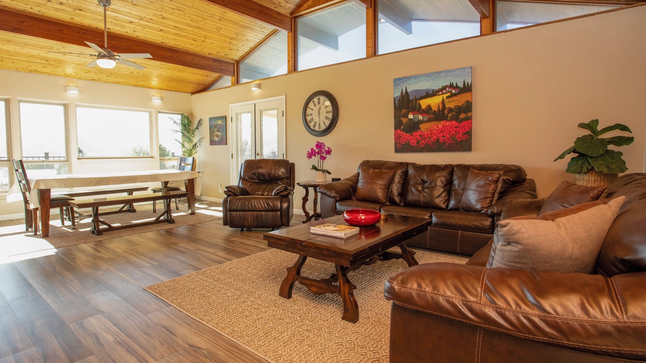 Photo of Livingroom in Carson City