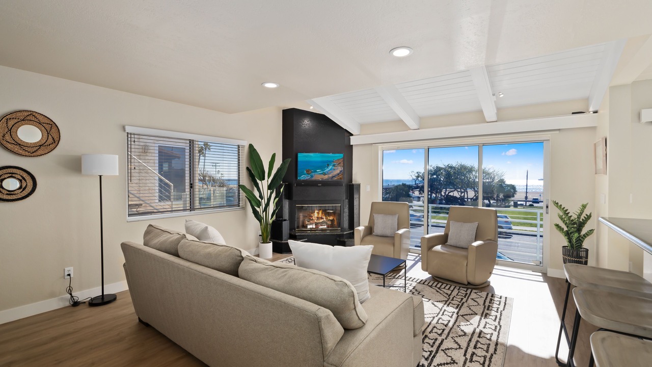 Photo of Livingroom in Old Towne