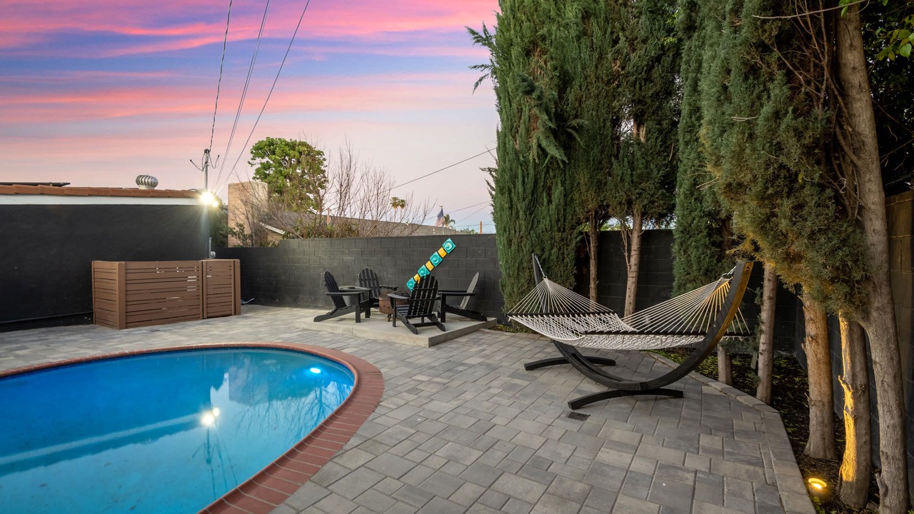 Photo of Outdoor in North Hills West
