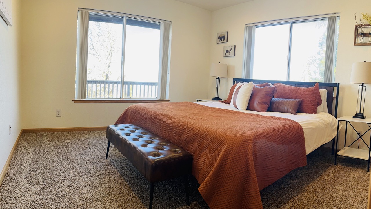Photo of Bedroom in Dogwood Mountain