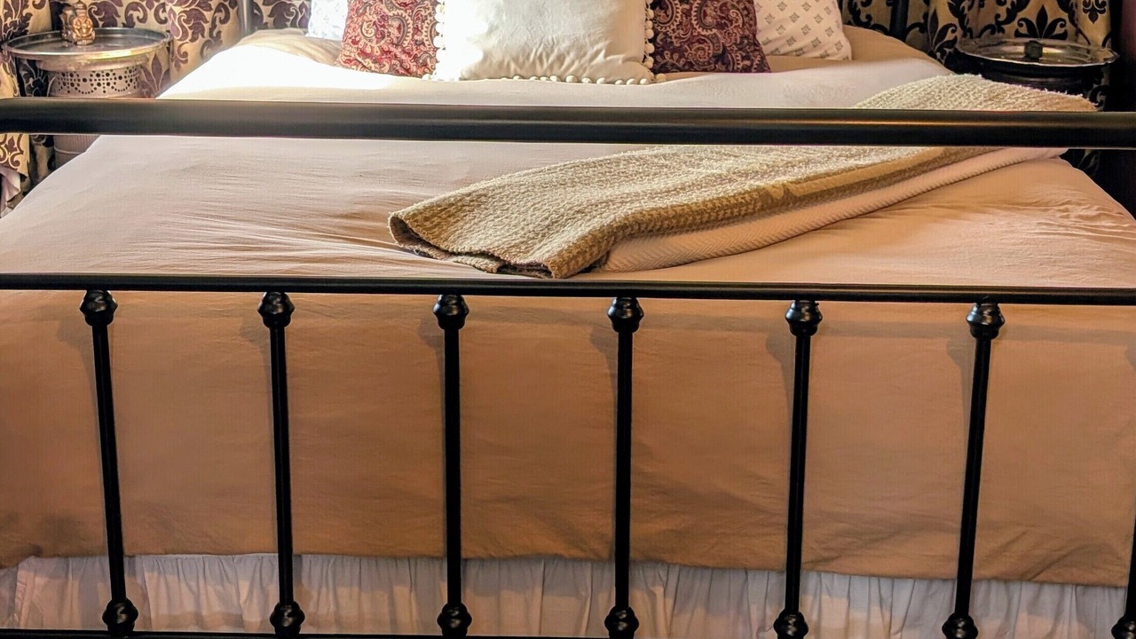 Photo of Bedroom in Virginia City Historic District