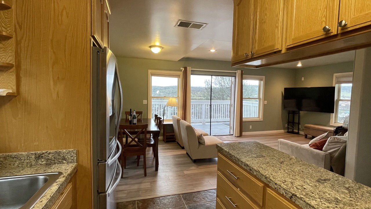 Photo of Livingroom in Copperopolis