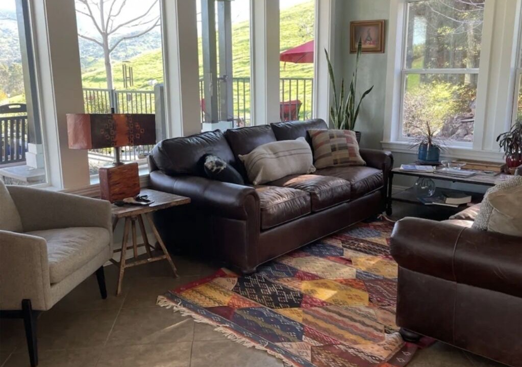 Photo of Livingroom in Exeter