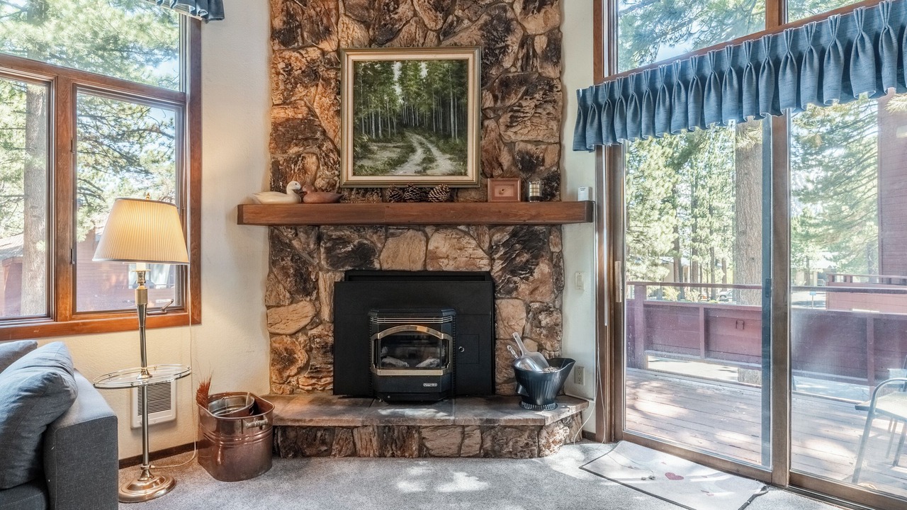 Photo of Livingroom in Mammoth Lakes