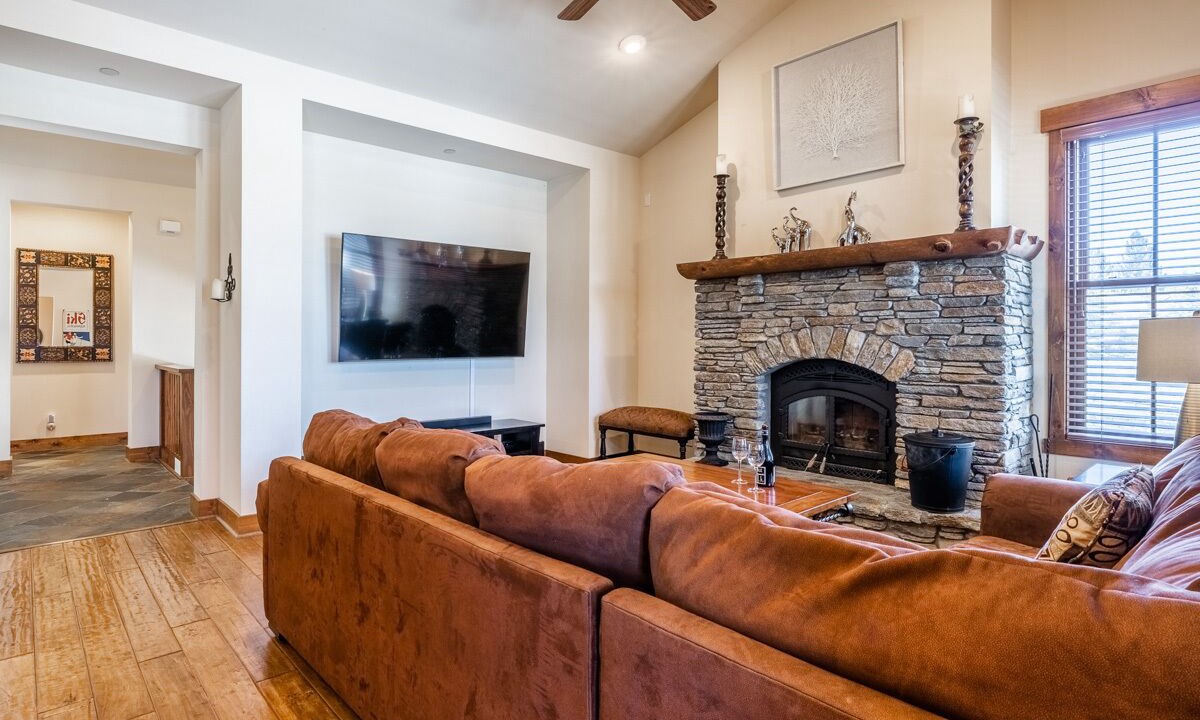 Photo of Livingroom in Mammoth Lakes