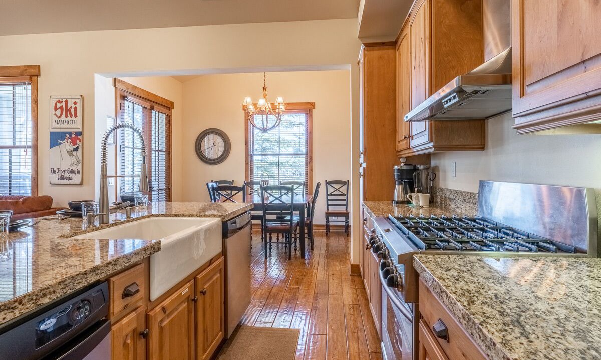 Photo of Kitchen in Mammoth Lakes