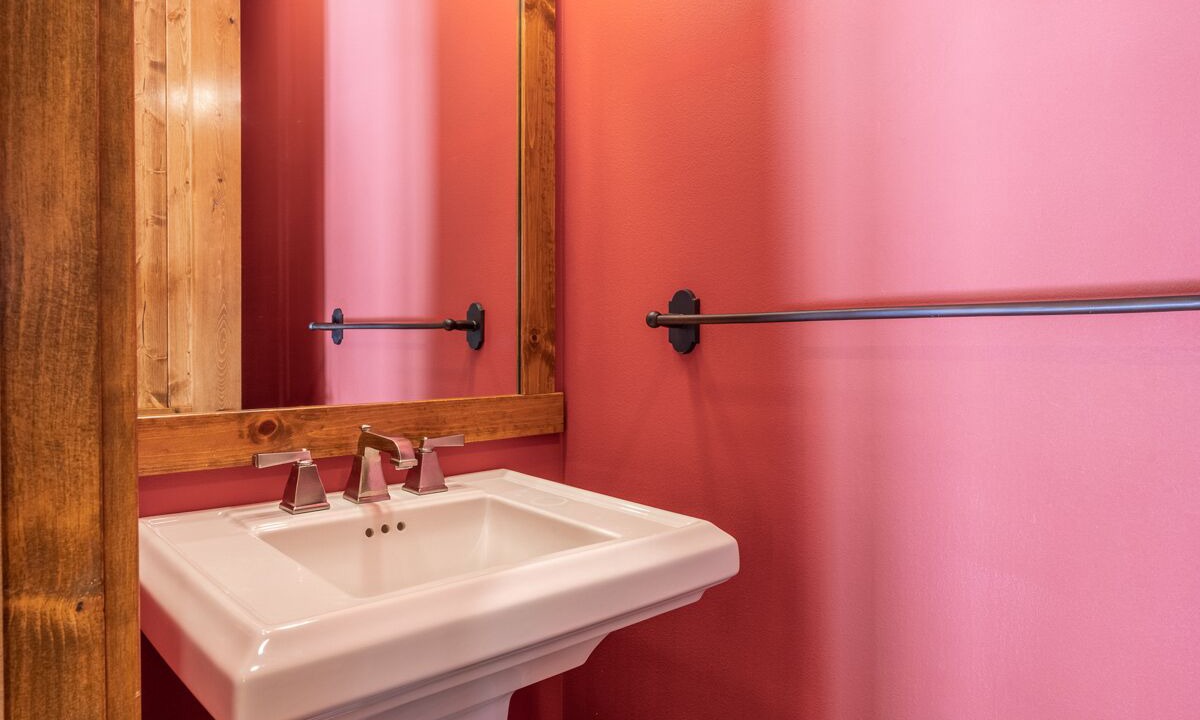 Photo of Bathroom in Mammoth Lakes