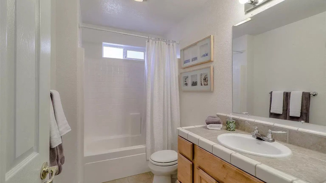 Photo of Bathroom in Groveland