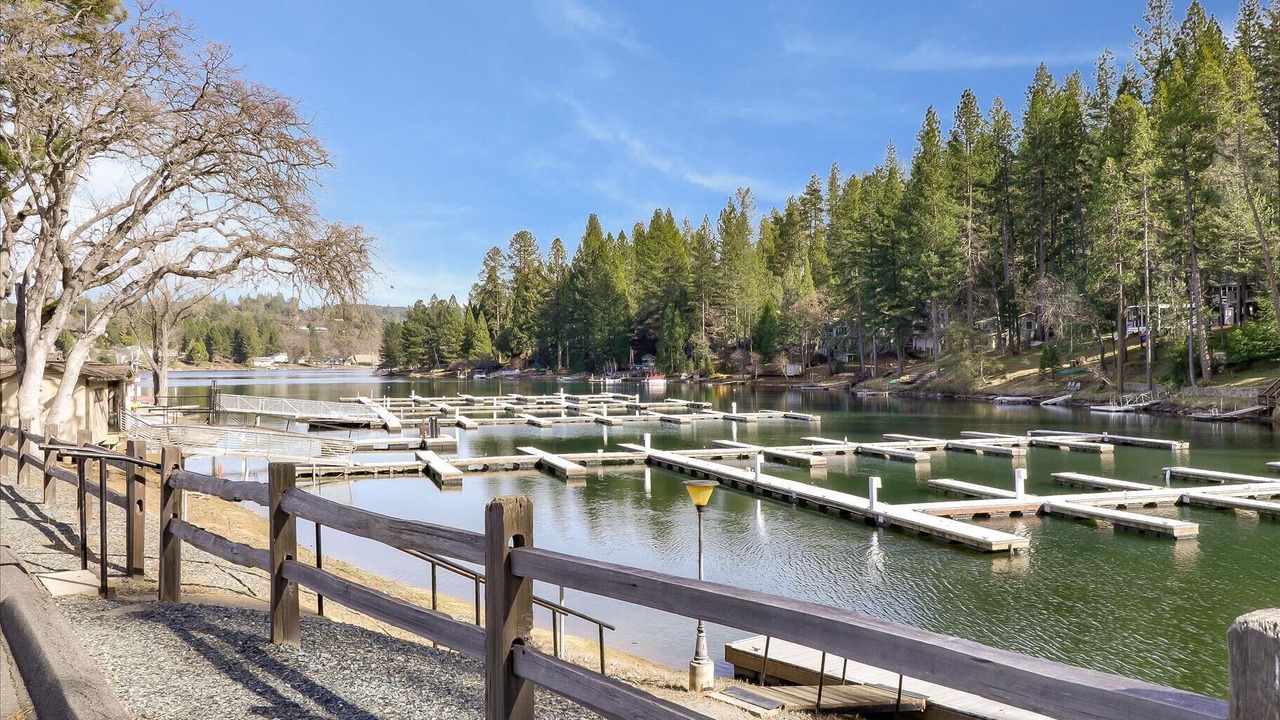 Photo of Outdoor in Groveland