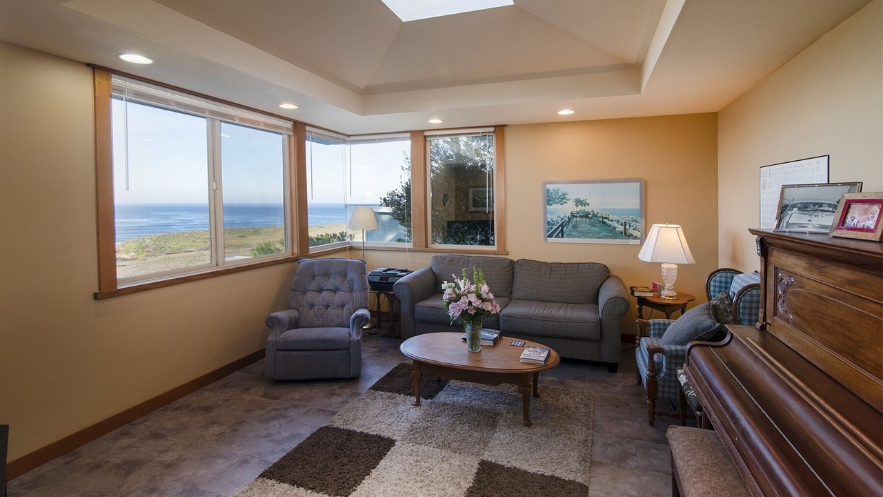 Photo of Bedroom in Marine Terrace