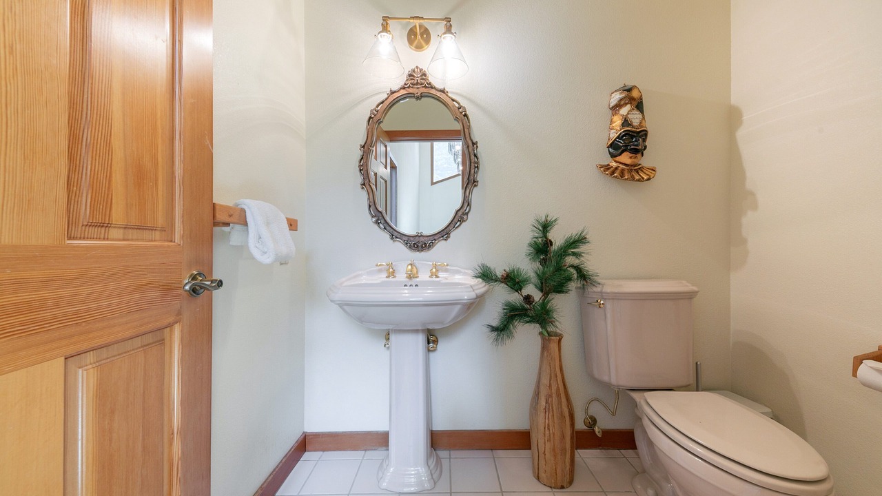 Photo of Bathroom in Tahoma