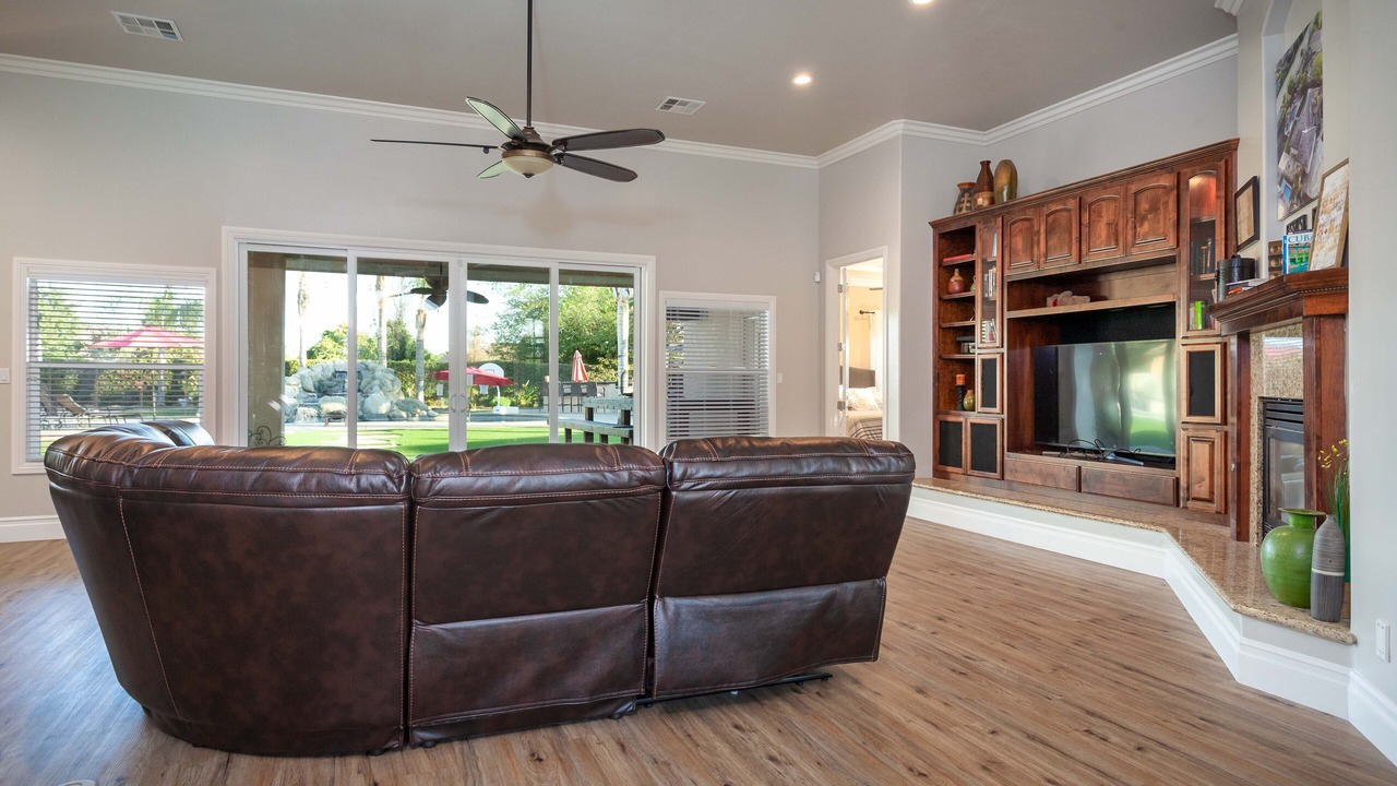 Photo of Livingroom in Rosedale