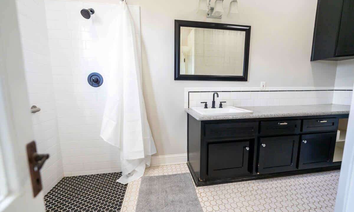 Photo of Bathroom in Riviera - Westchester