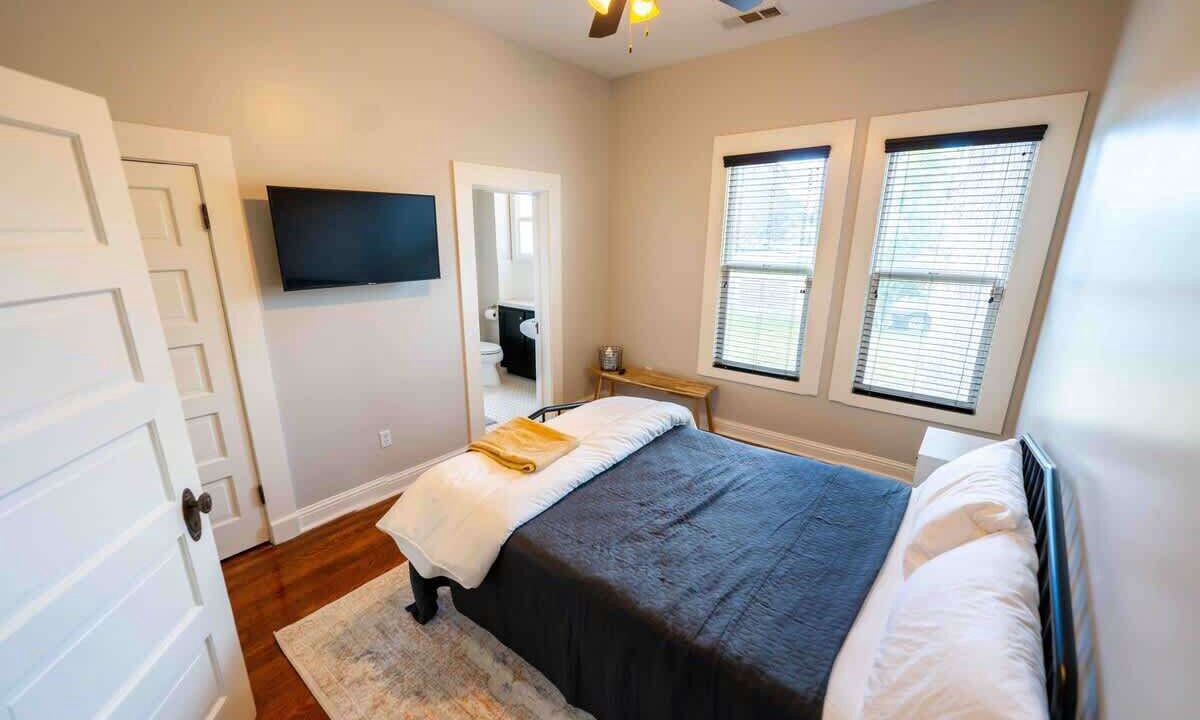 Photo of Bedroom in Riviera - Westchester