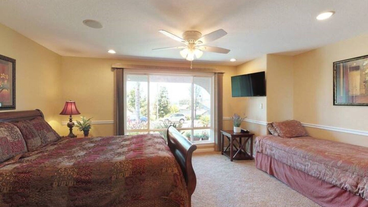 Photo of Bedroom in Castro Valley