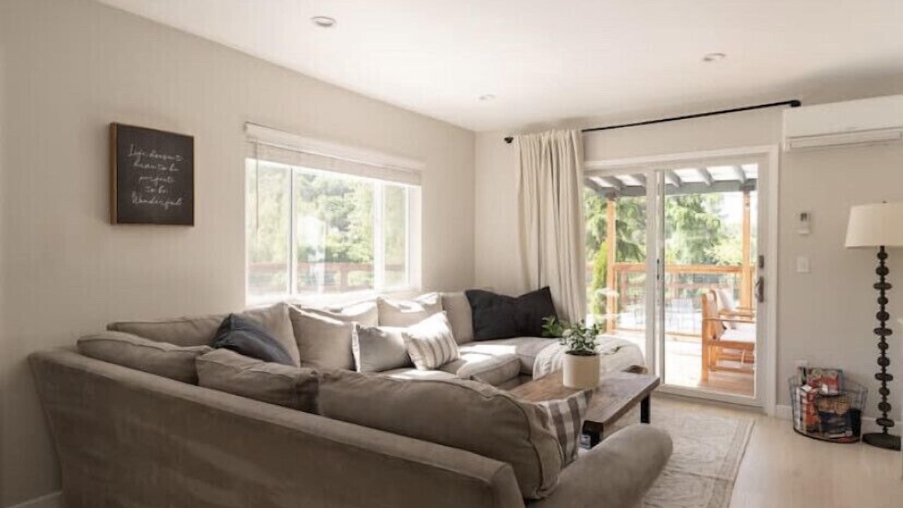 Photo of Livingroom in Castro Valley