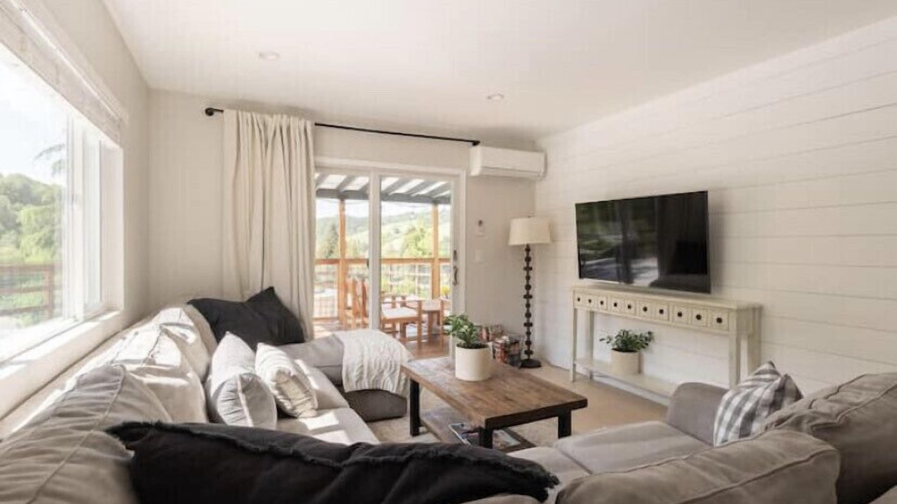 Photo of Livingroom in Castro Valley