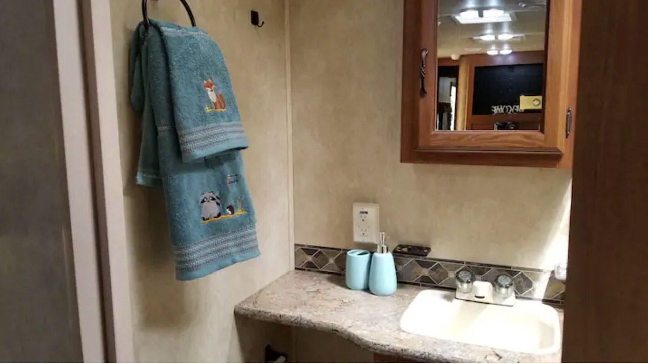 Photo of Bathroom in Shingletown