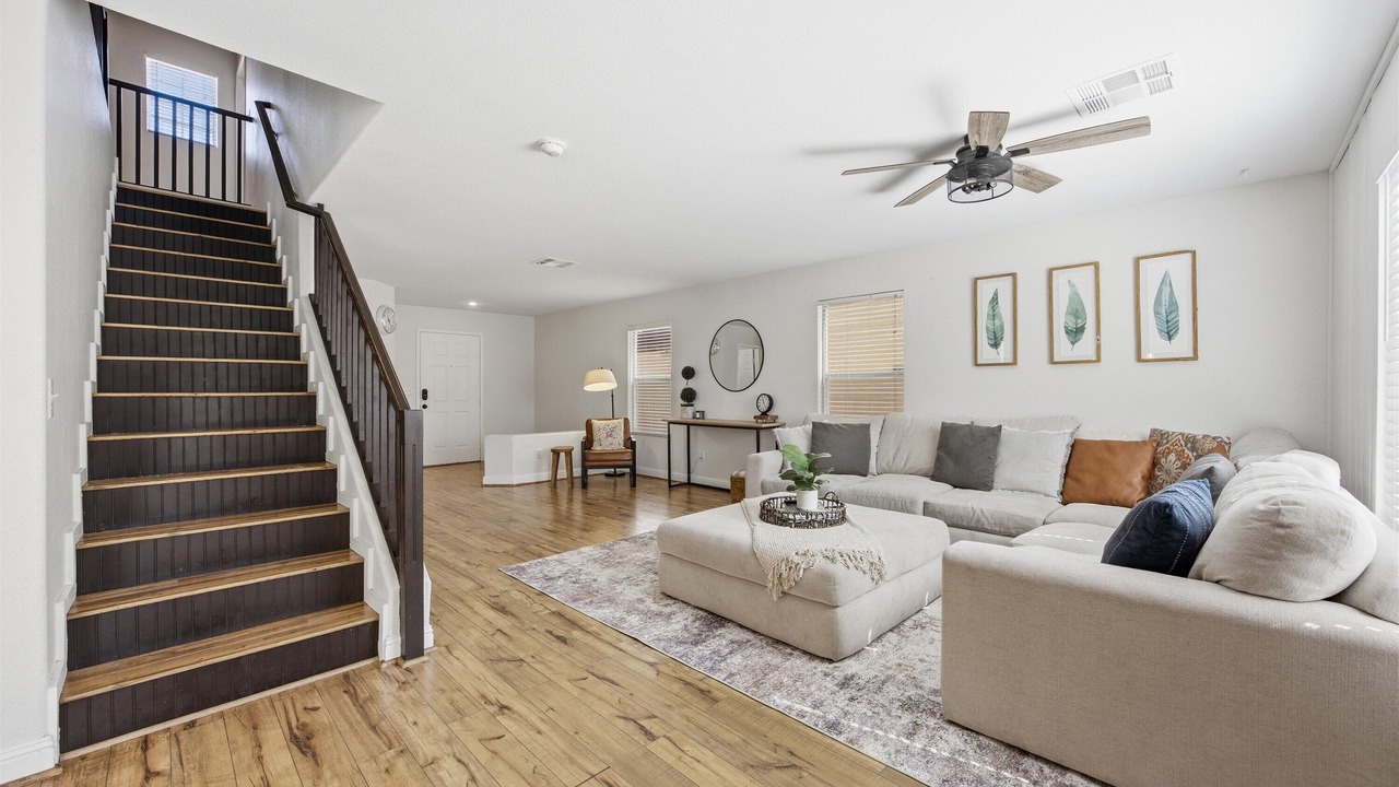 Photo of Livingroom in Centennial Hills