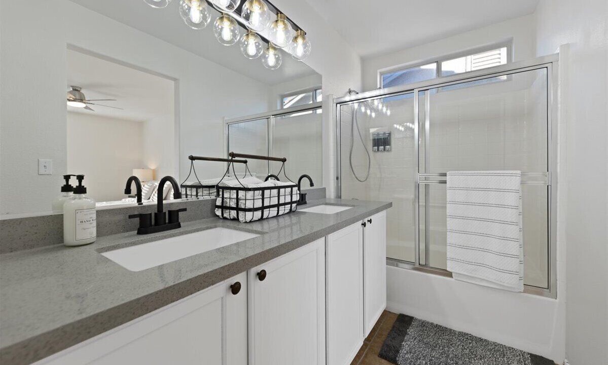 Photo of Bathroom in Centennial Hills