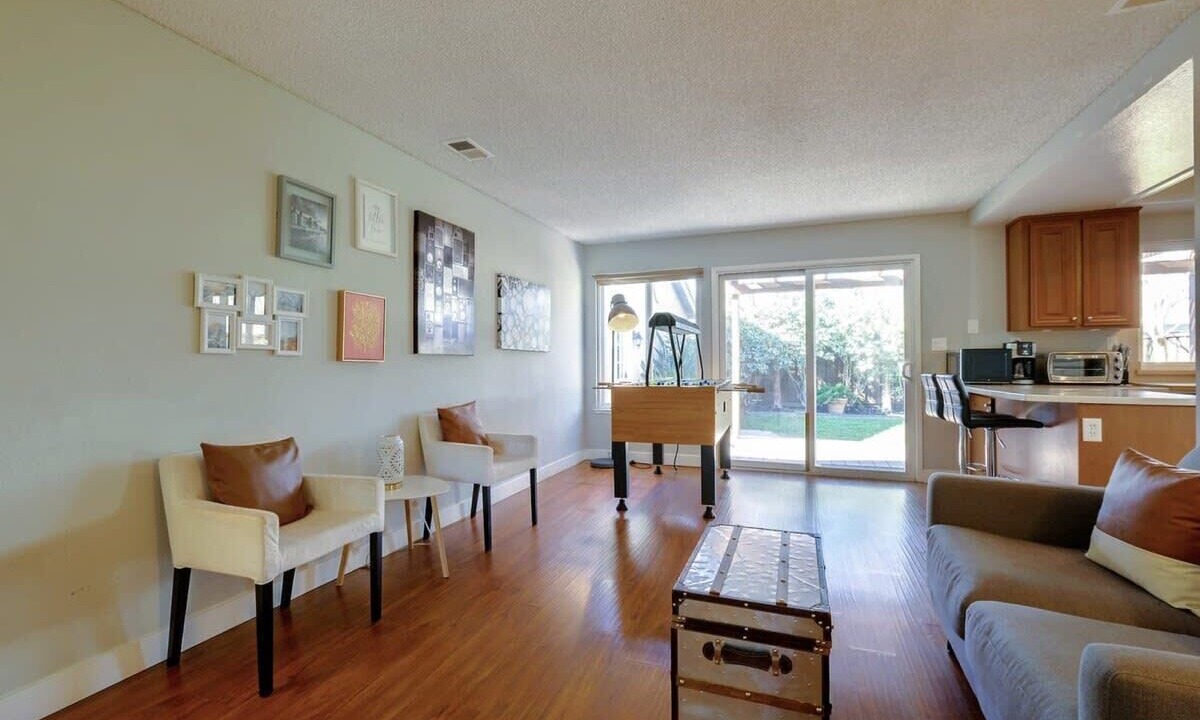Photo of Livingroom in Ardenwood
