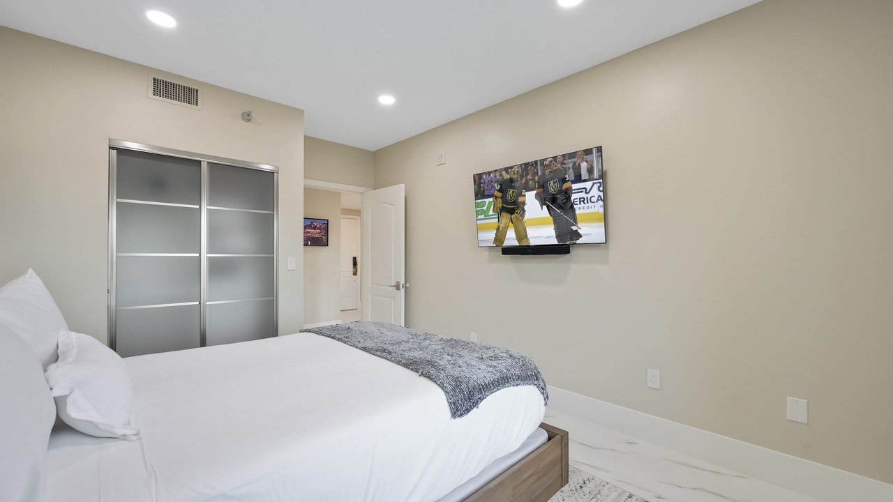 Photo of Bedroom in Lake Las Vegas