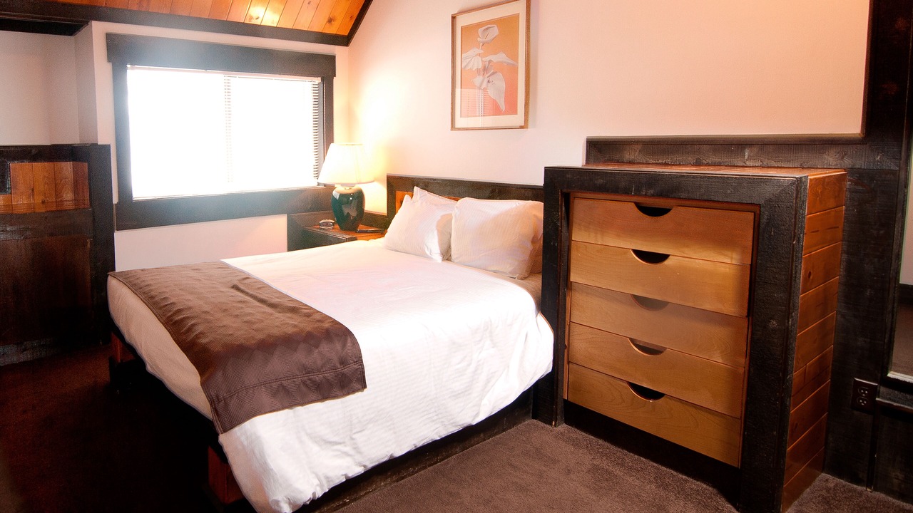 Photo of Bedroom in Tahoe Village
