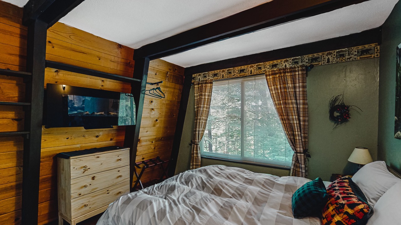 Photo of Bedroom in Fish Camp